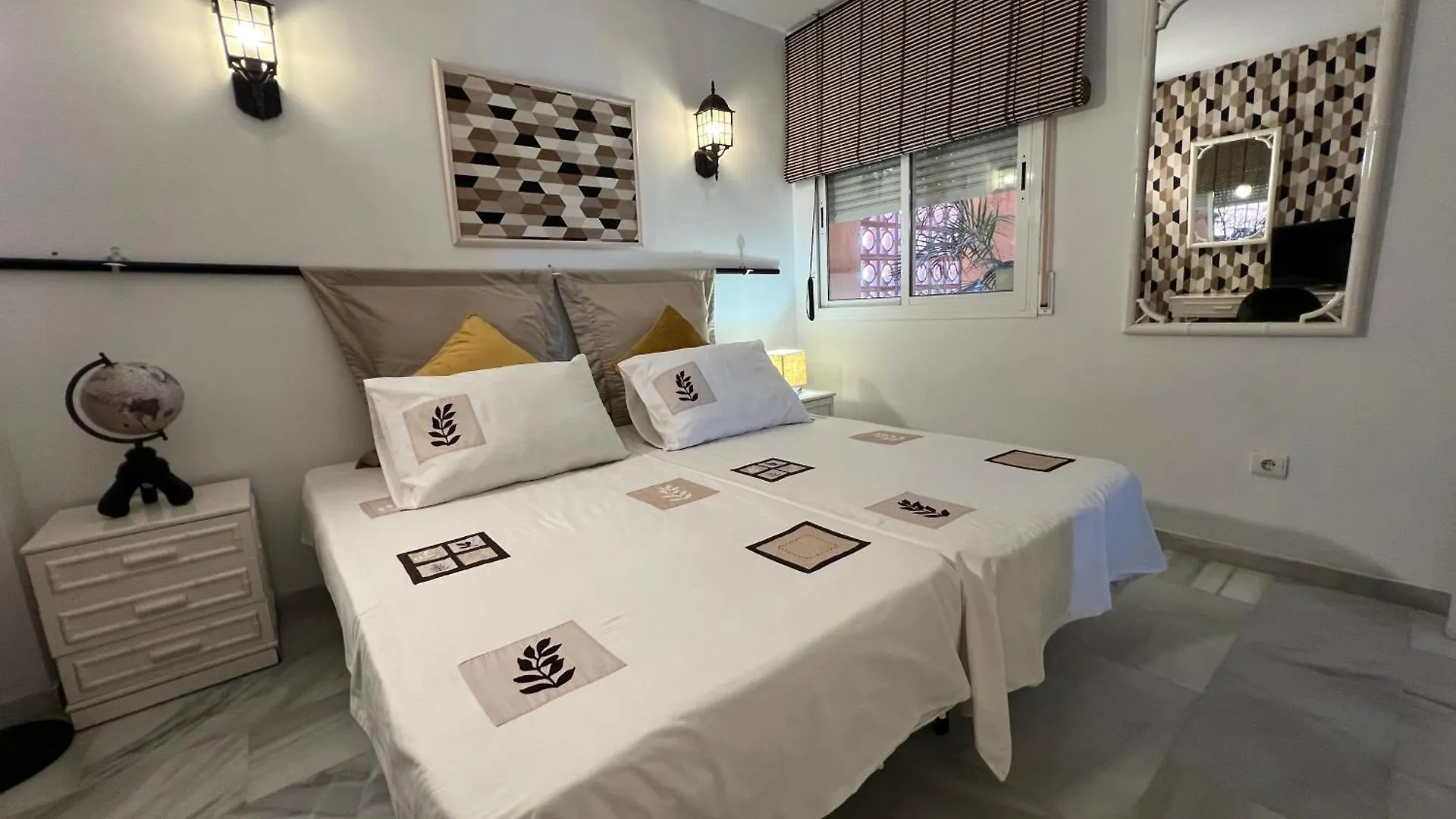 2 Bedroom 2 Bathroom Apartment Marbella East - La Reserva De Μαρμπέλλα